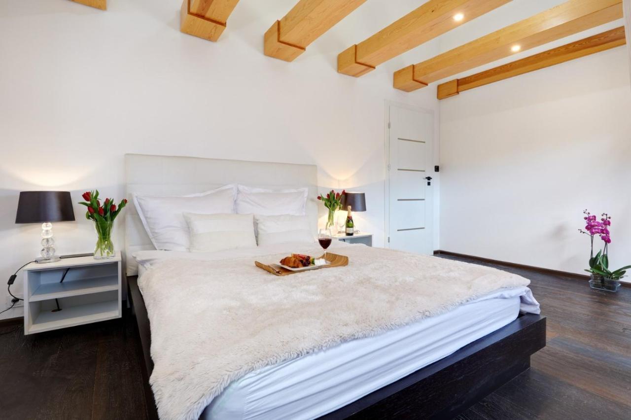 Apartament Heaven คาโตวีตเซ ภายนอก รูปภาพ