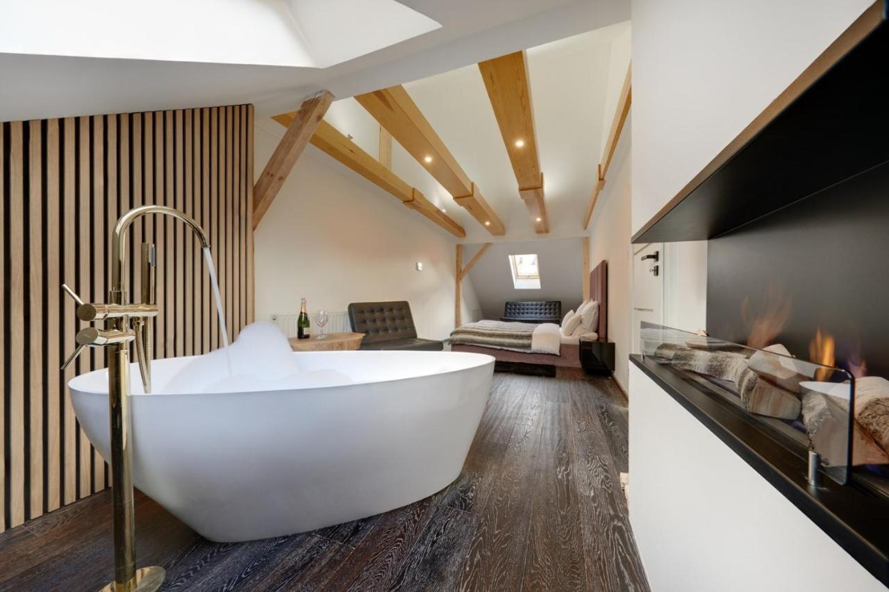 Apartament Heaven คาโตวีตเซ ภายนอก รูปภาพ